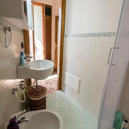 Casa Lucia Apartment *